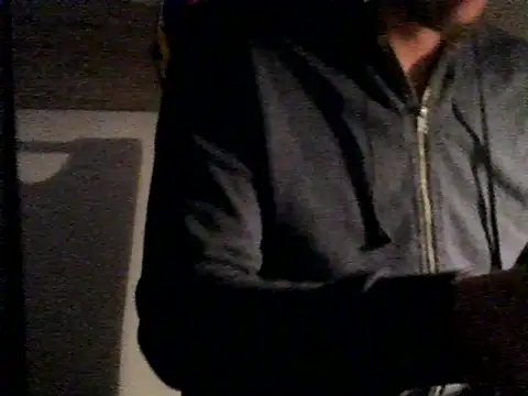 Snapshot of prcalek19 chatting on 10-17-25, 03:58 prcalek19 online show from 10-17-25, 03:58