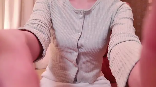 Snapshot of sayaka_xo chatting on 03-17-25, 10:38 sayaka xo online show from 03-17-25, 10:38