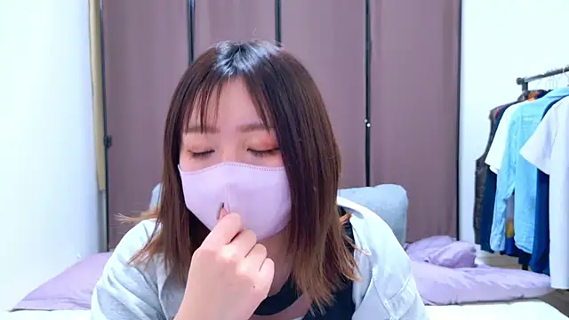 Snapshot of ayu_yu_xo chatting on 02-11-25, 04:56 ayu yu xo online show from 02-11-25, 04:56