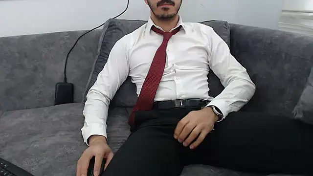 Snapshot of Naughtb0y chatting on 05-20-26, 01:08 Naughtb0y online show from 05-20-26, 01:08