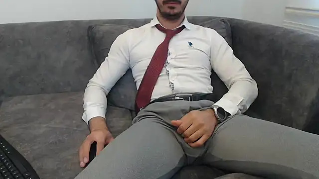 Snapshot of Naughtb0y chatting on 05-03-26, 11:26 Naughtb0y online show from 05-03-26, 11:26