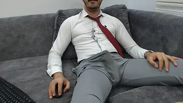 Snapshot of Naughtb0y chatting on 05-17-26, 11:16 Naughtb0y online show from 05-17-26, 11:16