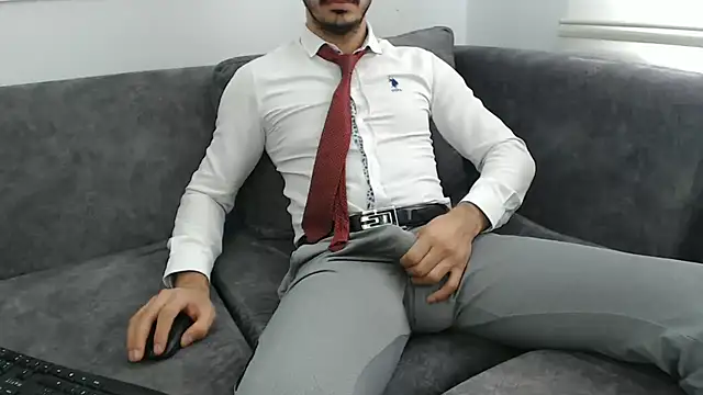 Snapshot of Naughtb0y chatting on 07-06-26, 10:44 Naughtb0y online show from 07-06-26, 10:44