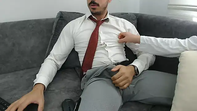 Snapshot of Naughtb0y chatting on 05-30-26, 10:21 Naughtb0y online show from 05-30-26, 10:21