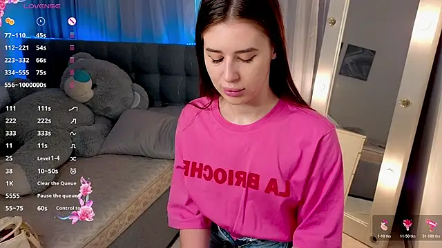 Milkissss online show from 04-01-26, 05:20