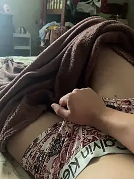 gatuno25 online show from 04-19-26, 01:34