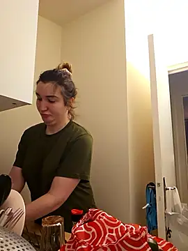 Icy  Diamond online show from 01-17-26, 08:34