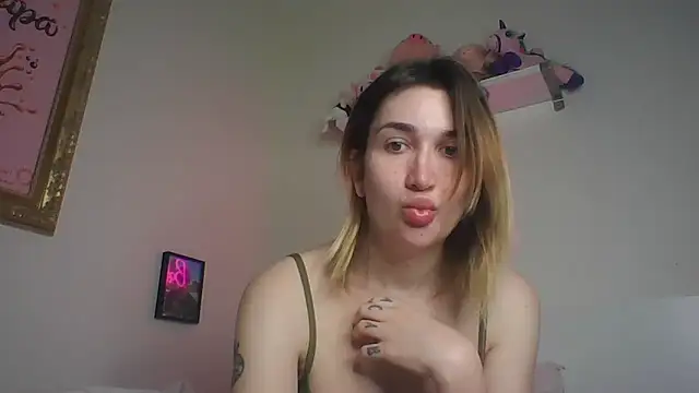 Icy  Diamond online show from 09-14-25, 10:32