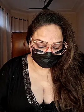 Snapshot of SEXY-Sardarni chatting on 02-01-26, 07:50 SEXY-Sardarni online show from 02-01-26, 07:50