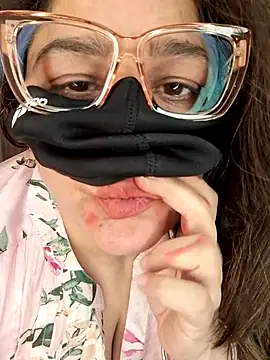 Snapshot of SEXY-Sardarni chatting on 03-28-26, 08:37 SEXY-Sardarni online show from 03-28-26, 08:37