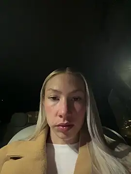 LuisaBecker online show from 02-13-25, 06:26