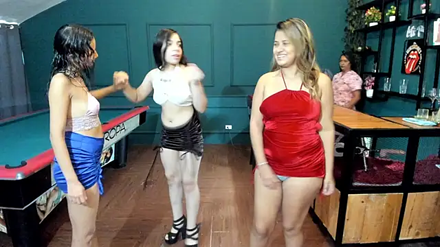 Snapshot of secret-of-roomies chatting on 10-21-25, 02:16 secret-of-roomies online show from 10-21-25, 02:16