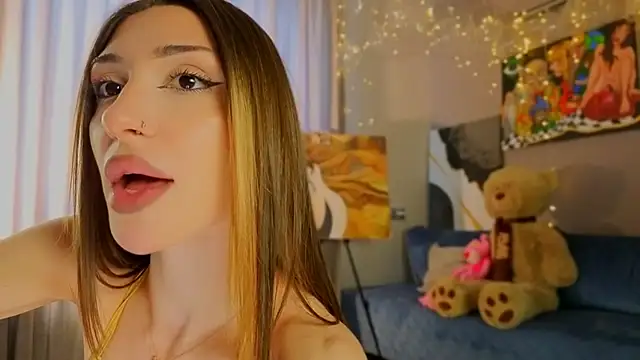 Snapshot of mollyyank chatting on 02-11-26, 11:32 mollyyank online show from 02-11-26, 11:32