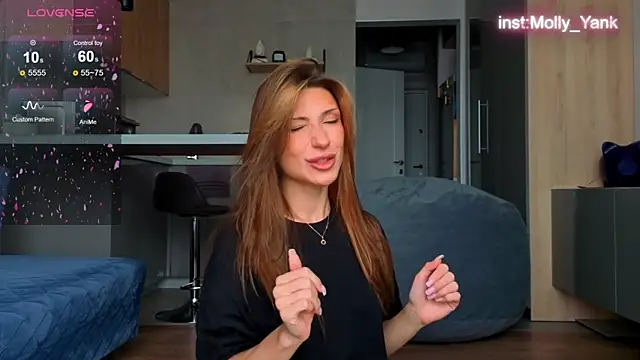 Snapshot of mollyyank chatting on 09-14-25, 10:48 mollyyank online show from 09-14-25, 10:48