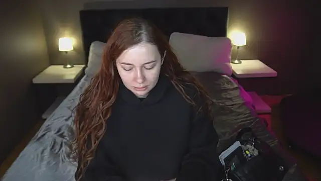 carolina elf online show from 02-22-25, 05:44