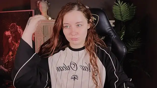 carolina elf online show from 02-26-25, 06:08