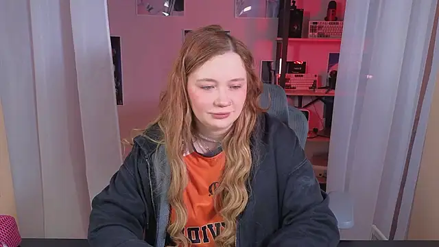 carolina elf online show from 02-18-26, 05:16