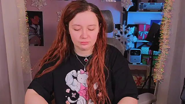 carolina elf online show from 12-17-25, 04:39