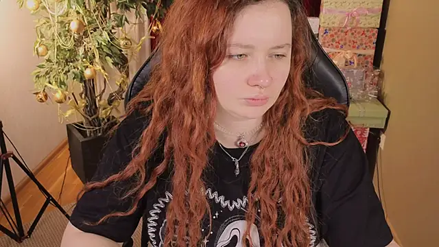 carolina elf online show from 12-23-25, 04:45