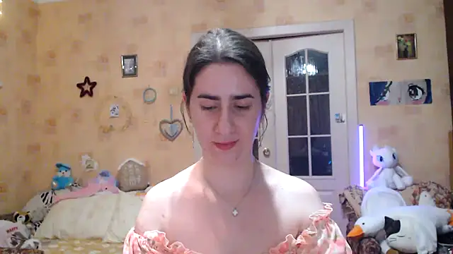 Snapshot of INELIKA chatting on 01-29-25, 03:47 INELIKA online show from 01-29-25, 03:47