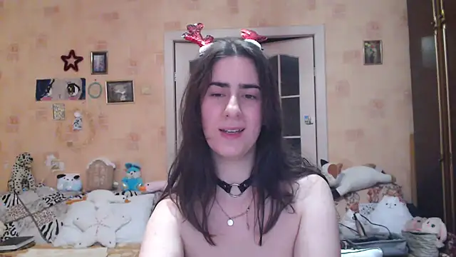 Snapshot of INELIKA chatting on 12-31-24, 06:48 INELIKA online show from 12-31-24, 06:48