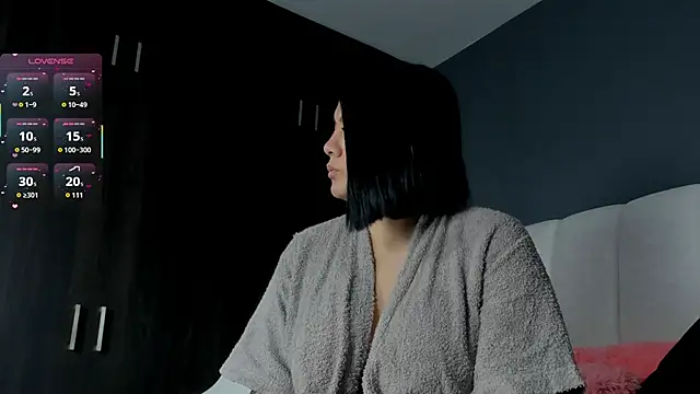 Snapshot of merida_blue_ chatting on 09-10-25, 01:21 merida blue online show from 09-10-25, 01:21