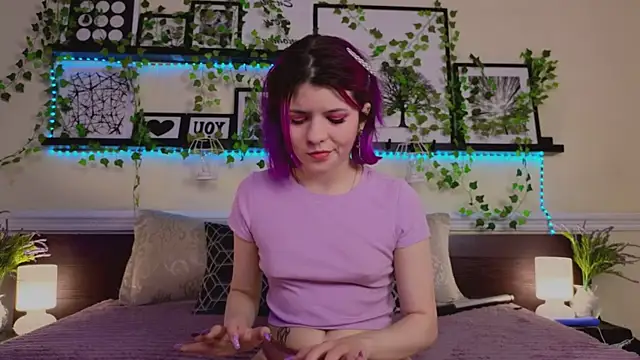 Snapshot of Katya_Zaitseva chatting on 03-08-25, 11:28 Katya Zaitseva online show from 03-08-25, 11:28