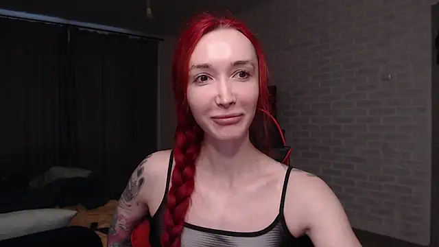 Snapshot of Roxy_Silver chatting on 06-18-26, 10:20 Roxy Silver online show from 06-18-26, 10:20