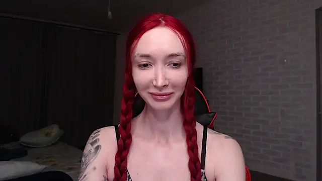 Roxy Silver online show from 05-26-26, 06:50