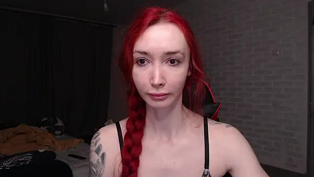 Snapshot of Roxy_Silver chatting on 06-22-26, 09:01 Roxy Silver online show from 06-22-26, 09:01