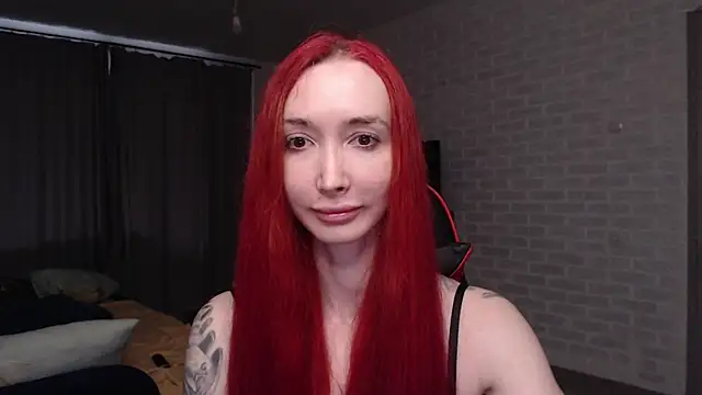 Snapshot of Roxy_Silver chatting on 06-20-26, 09:03 Roxy Silver online show from 06-20-26, 09:03