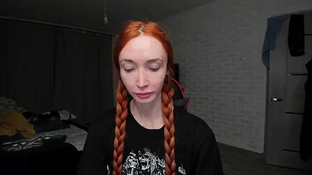 Roxy Silver online show from 11-24-25, 08:53