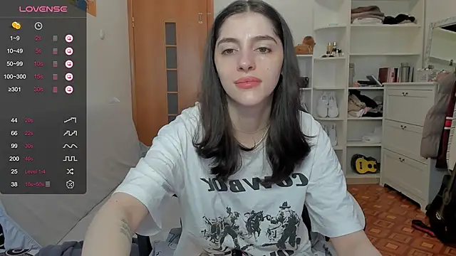 broosnica1 online show from 04-13-26, 07:56