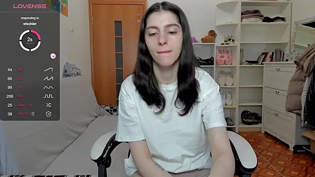 broosnica1 online show from 04-25-26, 07:44