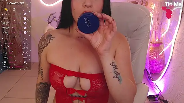 ViolettaHotLatin  online show from 03-06-26, 12:11