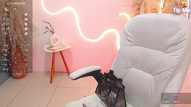 ViolettaHotLatin  online show from 02-10-26, 12:37