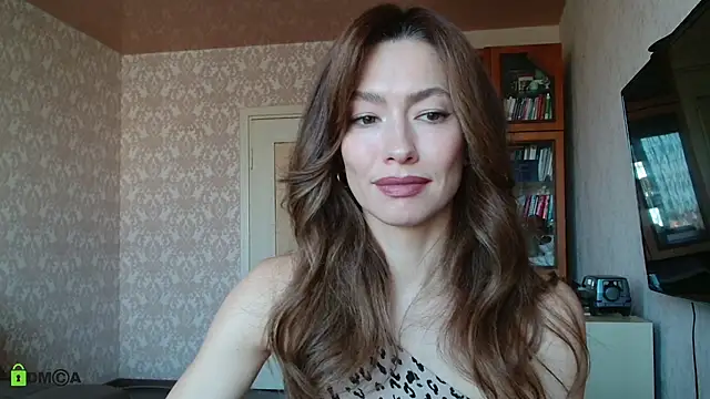 Snapshot of alicia_spicy chatting on 09-19-25, 04:16 alicia spicy online show from 09-19-25, 04:16