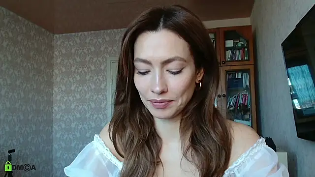 Snapshot of alicia_spicy chatting on 10-12-25, 04:47 alicia spicy online show from 10-12-25, 04:47