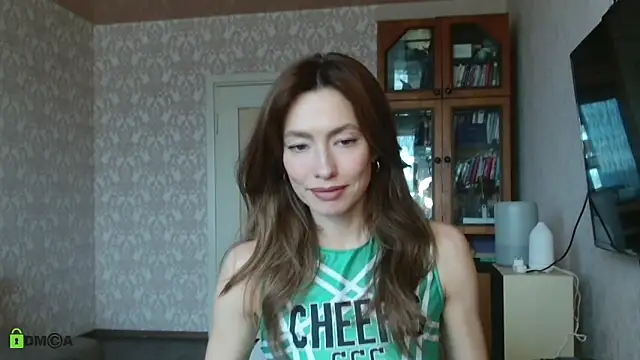 Snapshot of alicia_spicy chatting on 10-17-25, 06:50 alicia spicy online show from 10-17-25, 06:50