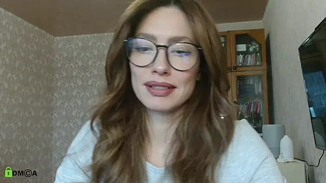 Snapshot of alicia_spicy chatting on 10-18-25, 10:06 alicia spicy online show from 10-18-25, 10:06