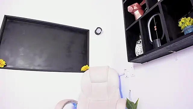 xenia golden online show from 03-06-26, 08:26