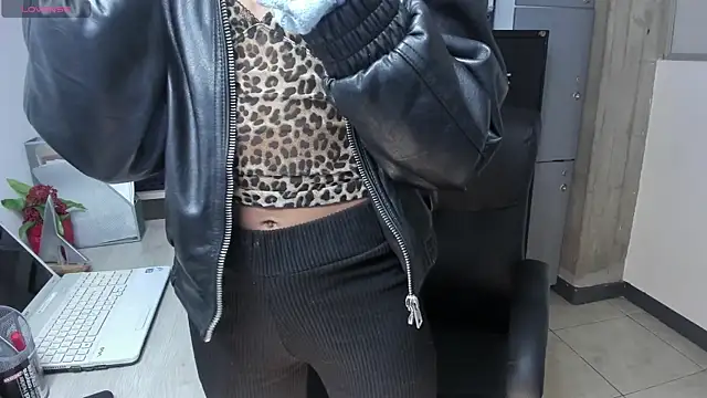 xenia golden online show from 09-29-25, 12:55