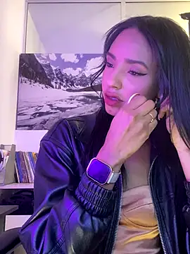 xenia golden online show from 11-29-25, 04:29