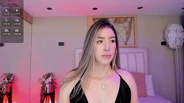  AlejaCruz  online show from 05-19-26, 07:43