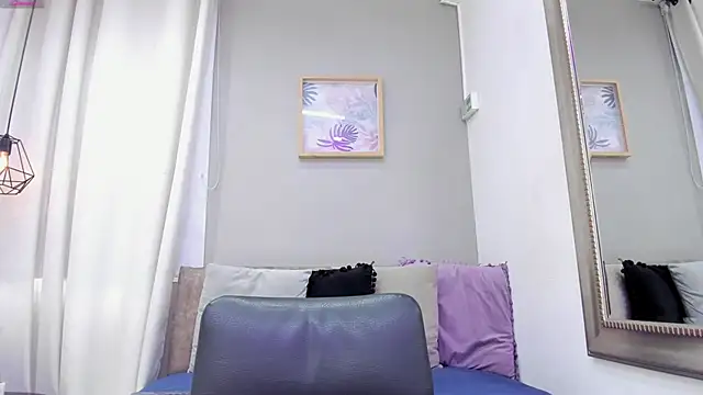  AlejaCruz  online show from 09-27-25, 07:20