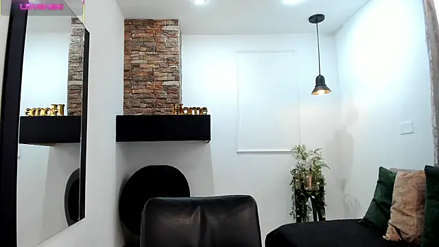  AlejaCruz  online show from 09-14-25, 05:24