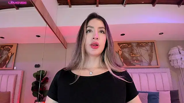  AlejaCruz  online show from 07-16-26, 07:44