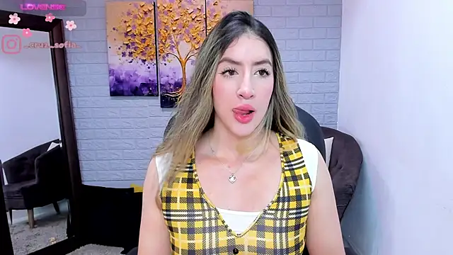  AlejaCruz  online show from 05-22-26, 07:34