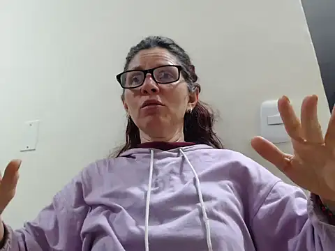 Snapshot of Alicia_inblack chatting on 09-12-25, 10:53 Alicia inblack online show from 09-12-25, 10:53