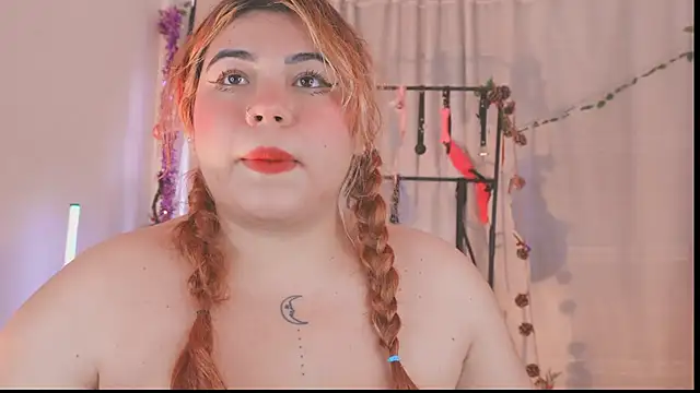 Samanta cutee online show from 12-18-25, 09:18